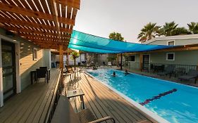 Somewhere - Chalets In The Arava
